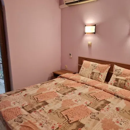 Apartment In Sandy Cove Sozopol Sozopol