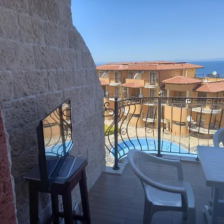 Apartment In Sandy Cove Sozopol