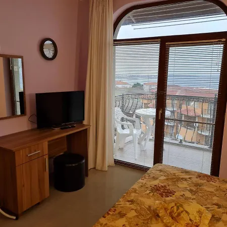 Apartment In Sandy Cove Sozopol Daire *